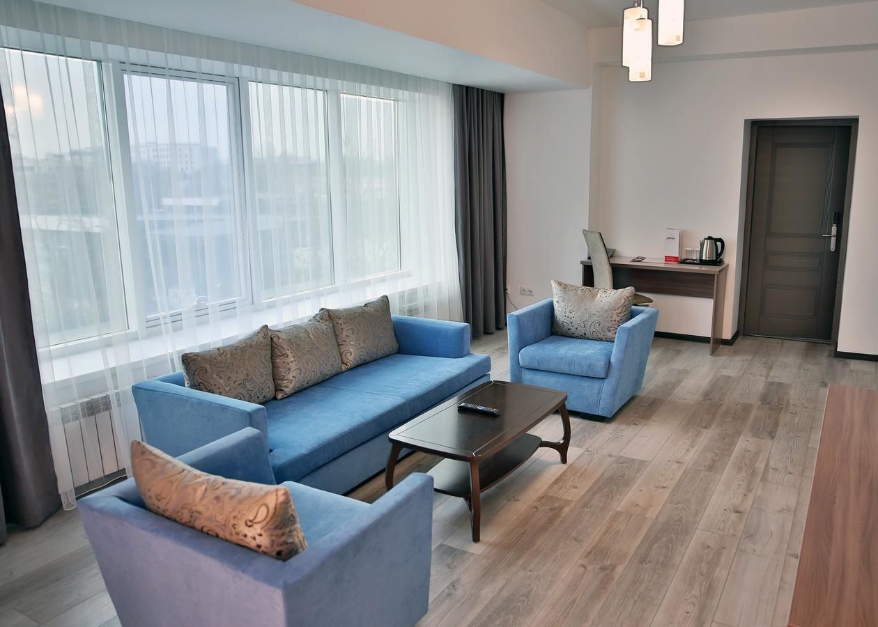 Отель Astra Hotel Алматы