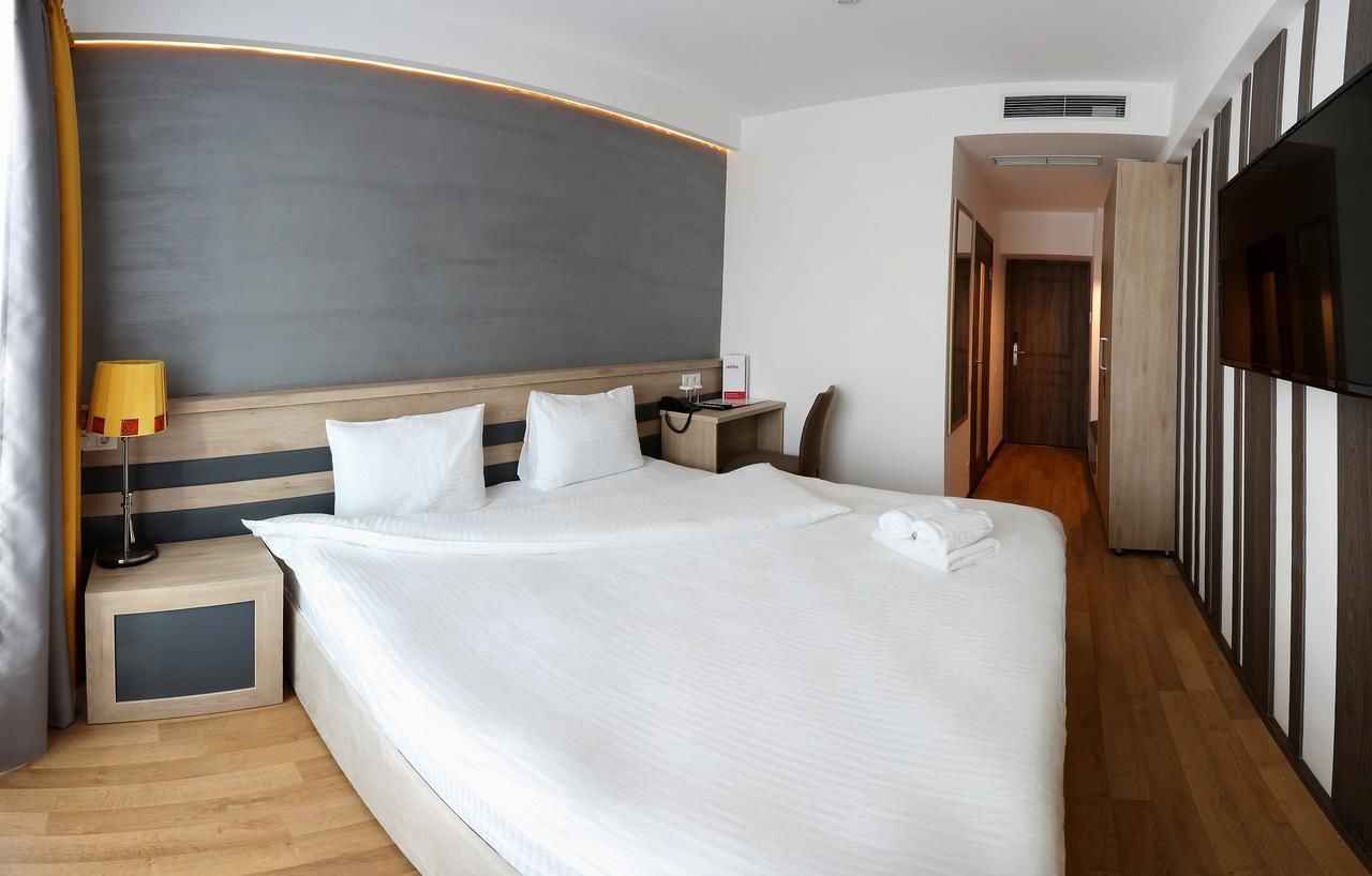 Отель Astra Hotel Алматы-8